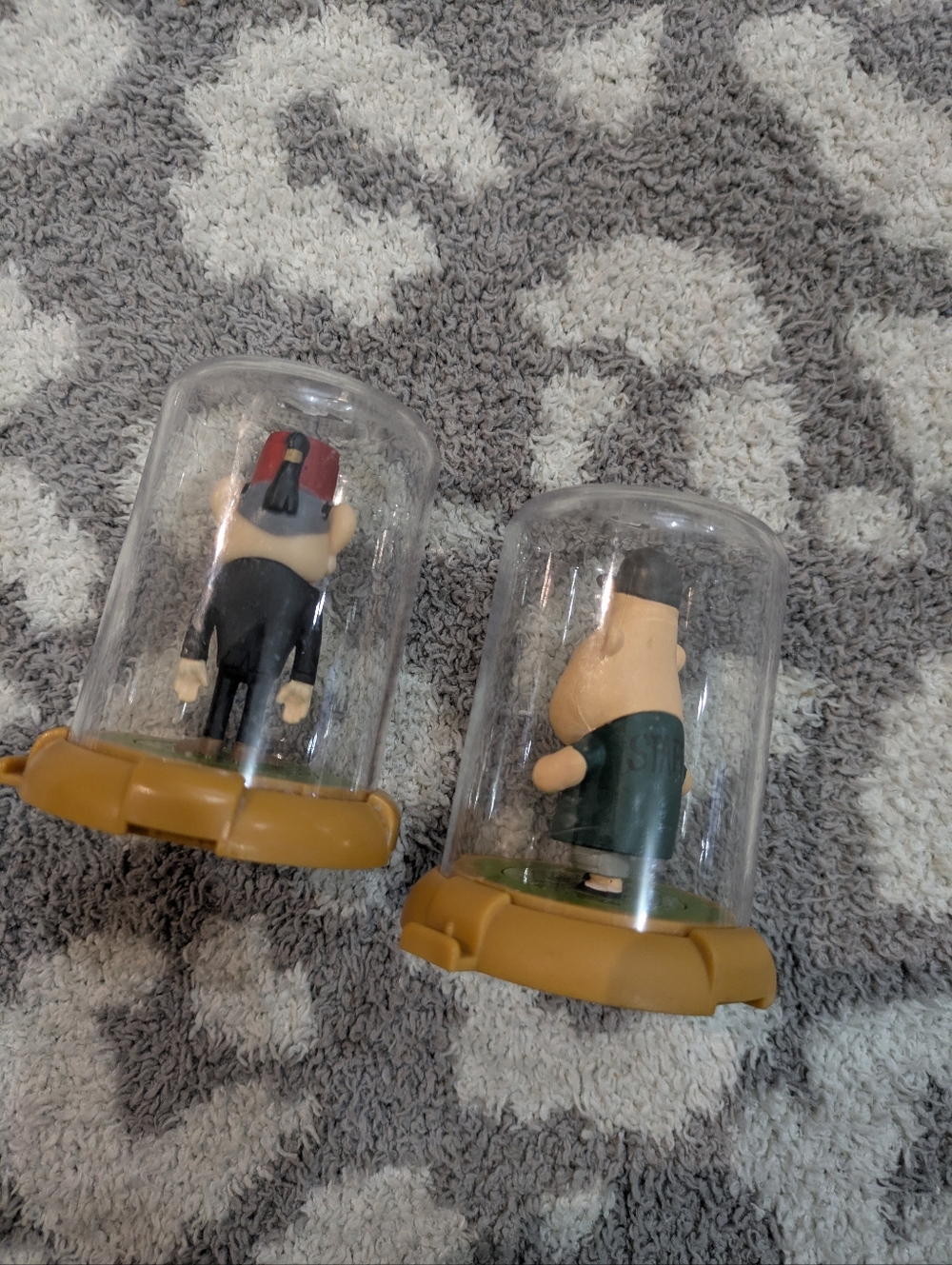 Disney Gravity Falls Mini Dome Figures - Yellow Bases - Picture 6 of 6